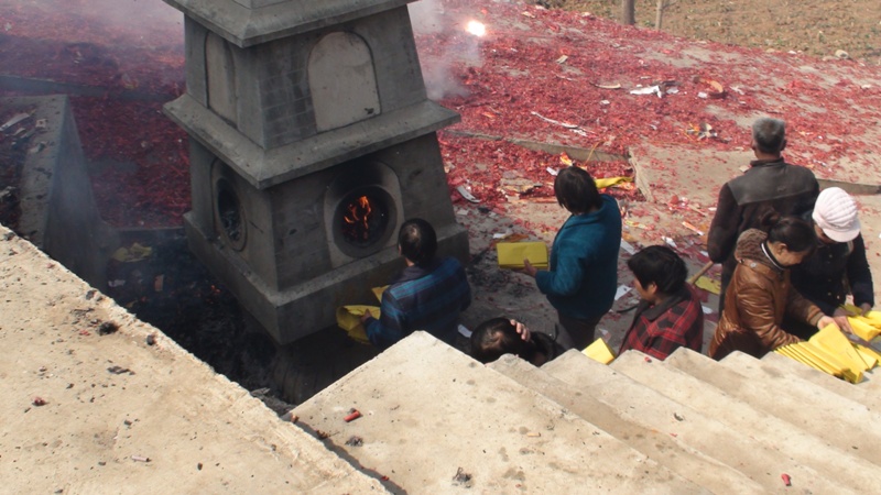 梦境中的神圣仪式,梦到放鞭炮迎接菩萨进庙里的深层解读 梦境中的神圣仪式,梦到放鞭炮迎接菩萨进庙里的深层解读